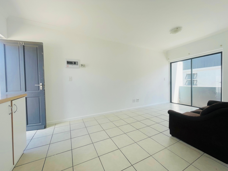 1 Bedroom Property for Sale in Maitland Western Cape